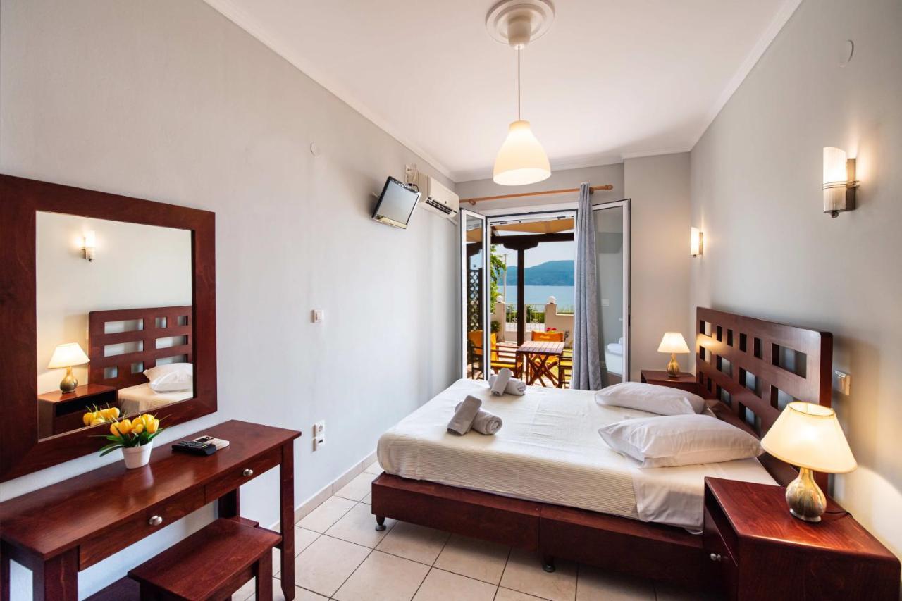 Irini Seaside Studios Никиана Экстерьер фото